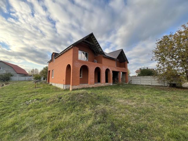 Барышевка дом 5 комнат новостройка