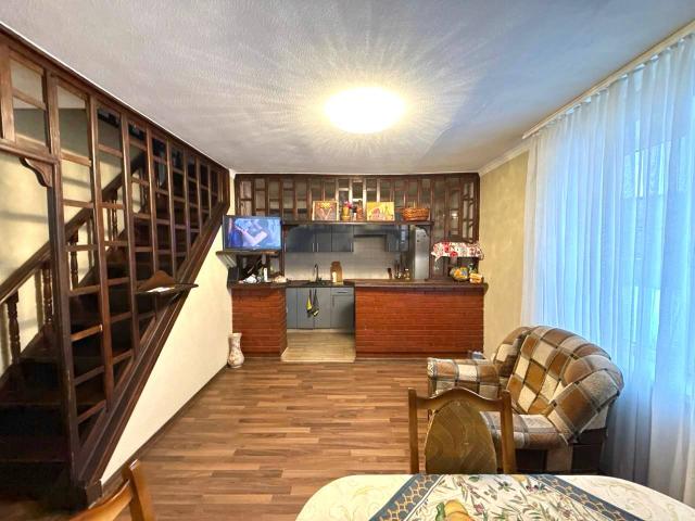 Продам 4ком дуплекс в г. Киев, Дарницкий район.