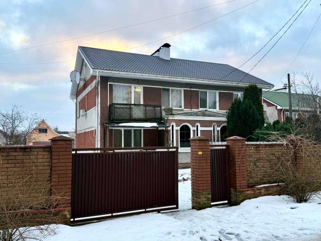 Продам 4ком дуплекс в г. Киев, Дарницкий район.