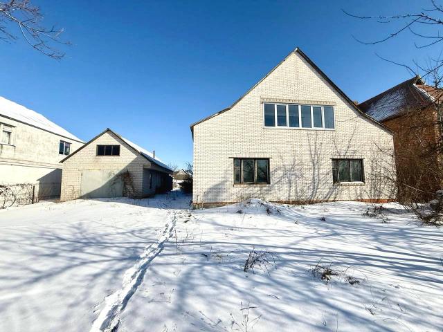 Продам 5ком дом под ремонт в г.Переяслав.